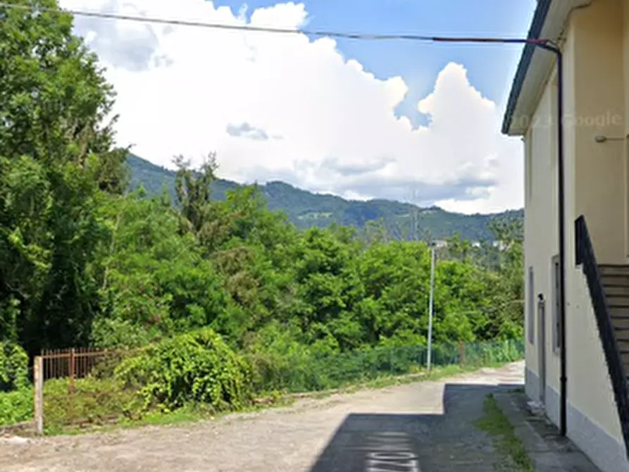 Immagine 3 di Appartamento in vendita  in Piazza Mazzoleni a Sant'omobono Imagna