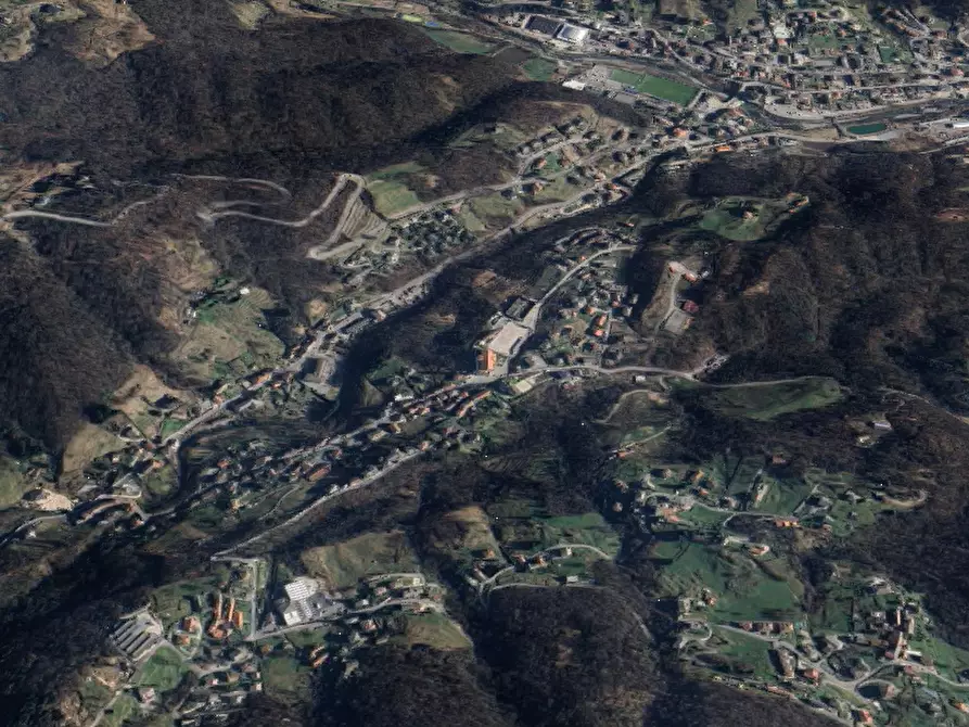 Immagine 8 di Appartamento in vendita  in Piazza Mazzoleni a Sant'omobono Imagna