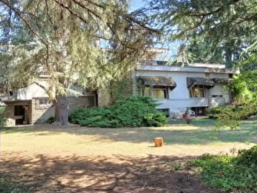 Immagine 1 di Villa in vendita  in Via Kennedy a Villongo