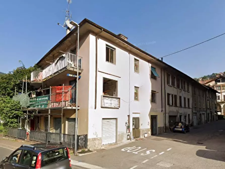 Immagine 1 di Appartamento in vendita  in via Privata Derna a Gazzaniga