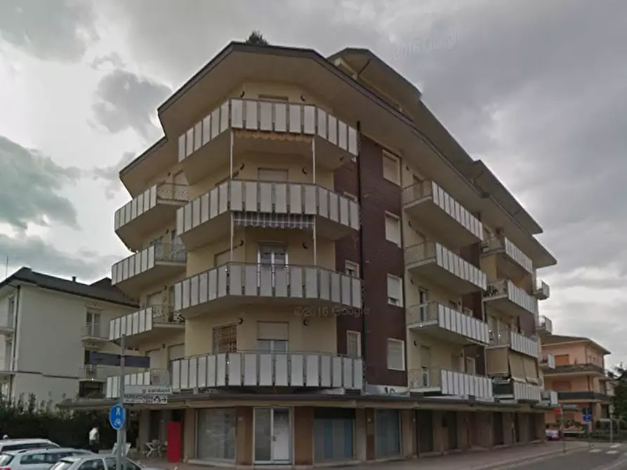 Immagine 1 di Appartamento in vendita  in Via Giosuè Carducci a Bellaria-Igea Marina