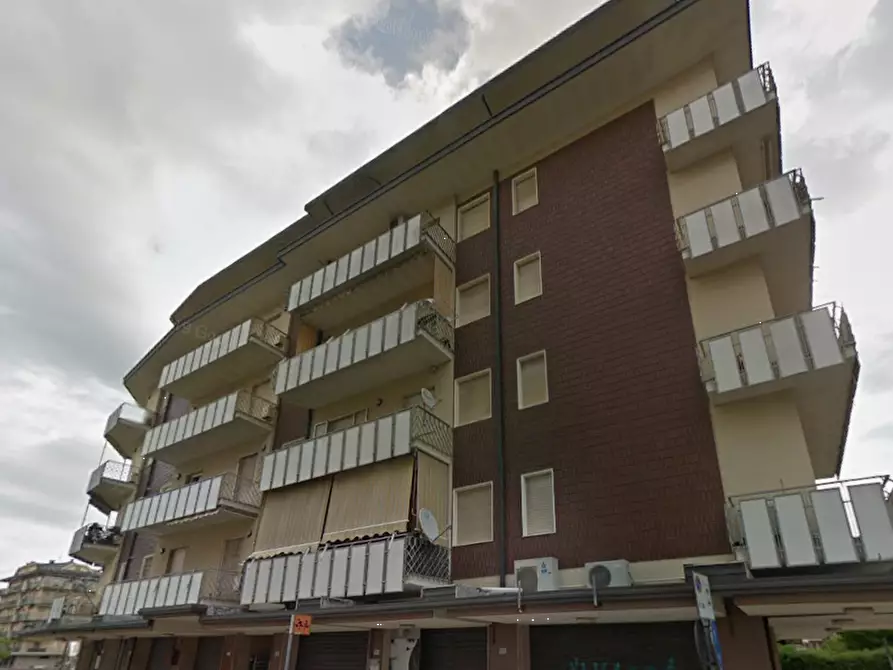 Immagine 2 di Appartamento in vendita  in Via Giosuè Carducci a Bellaria-Igea Marina