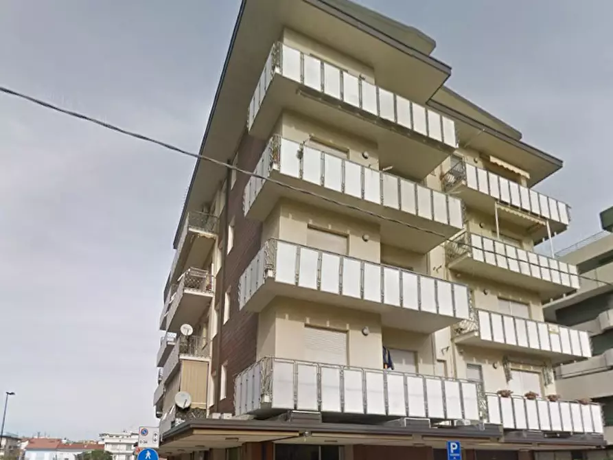 Immagine 3 di Appartamento in vendita  in Via Giosuè Carducci a Bellaria-Igea Marina