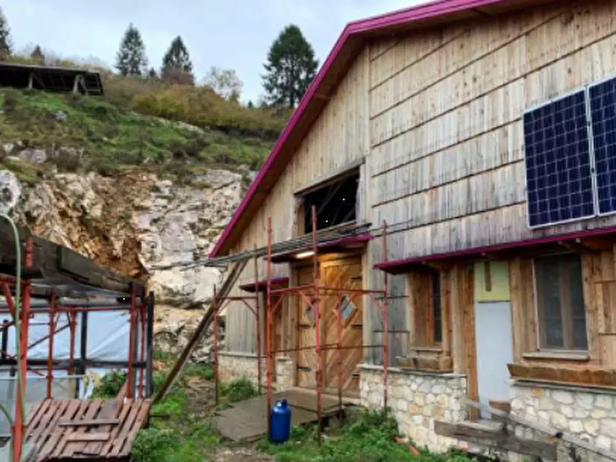 Immagine 3 di Terreno agricolo in vendita  in Via degli Scaligeri a Caltrano