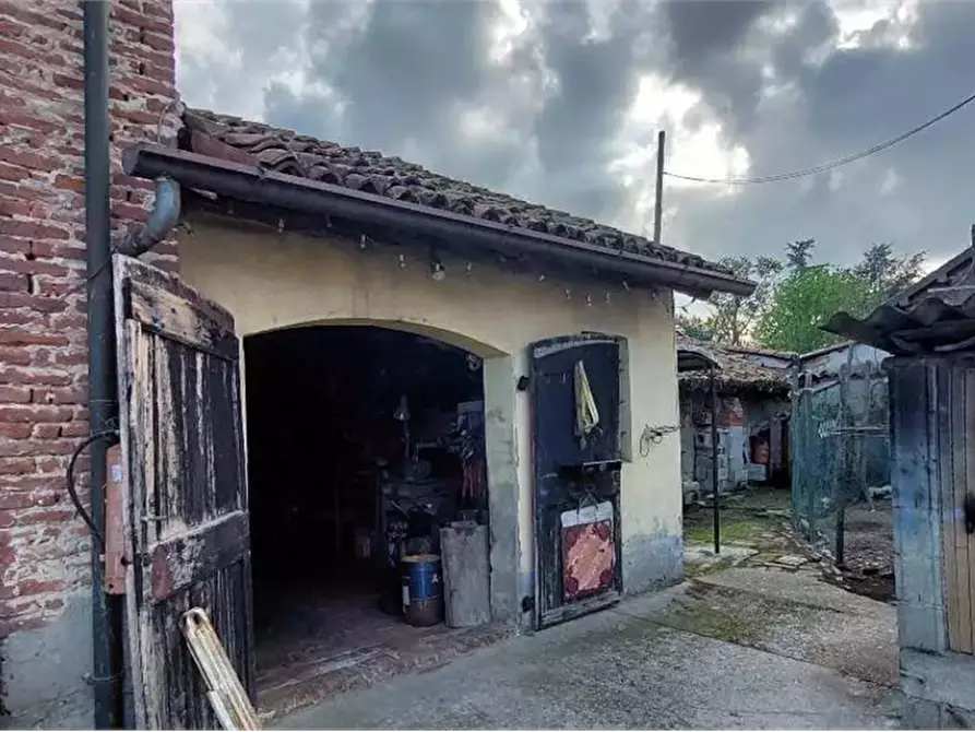 Immagine 1 di Magazzino in vendita  in Via Bosco Soncina a Monticello Conte Otto