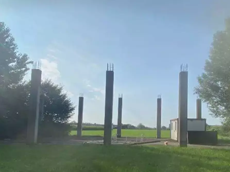 Immagine 3 di Terreno agricolo in vendita  in Via Basse a Tezze Sul Brenta