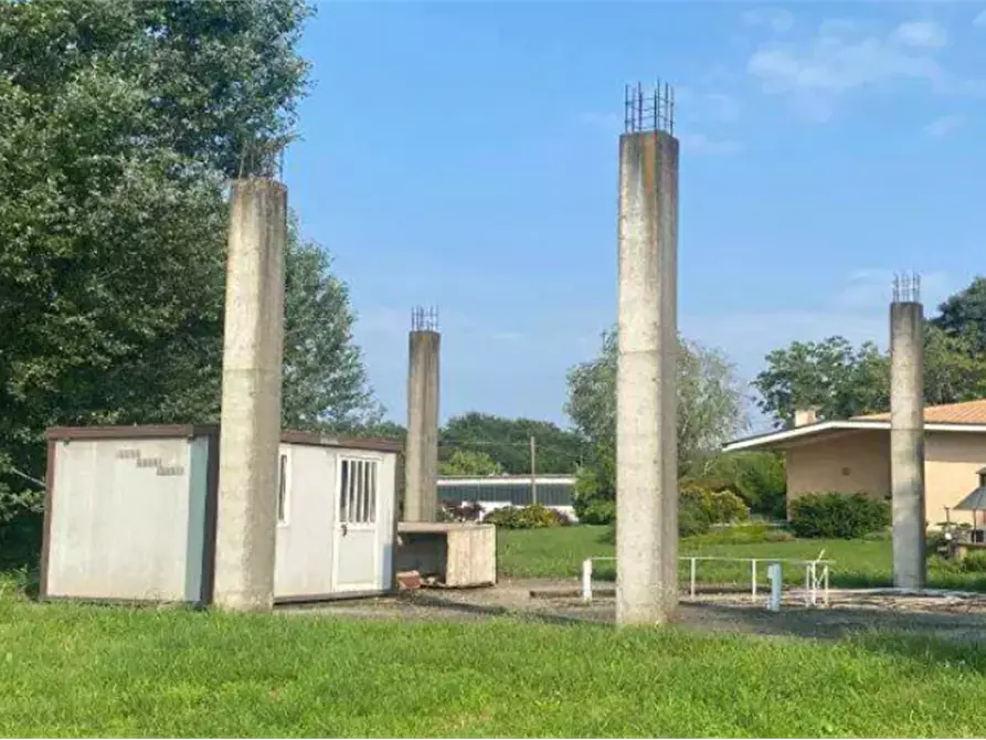 Immagine 4 di Terreno agricolo in vendita  in Via Basse a Tezze Sul Brenta