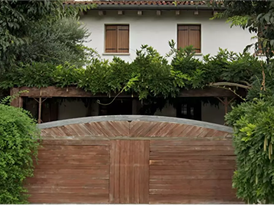 Immagine 14 di Villa in vendita  in Via Villa a Colceresa