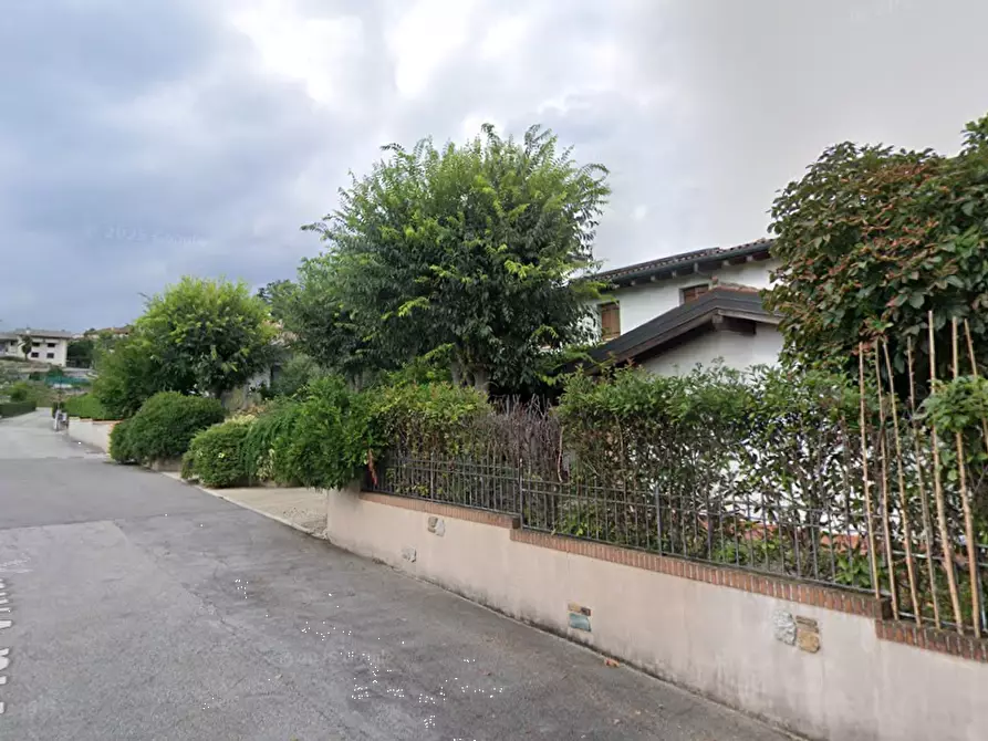 Immagine 18 di Villa in vendita  in Via Villa a Colceresa