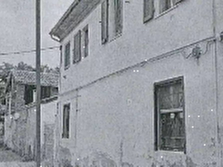 Immagine 1 di Porzione di casa in vendita  in Via Risorgimento  a Zeme