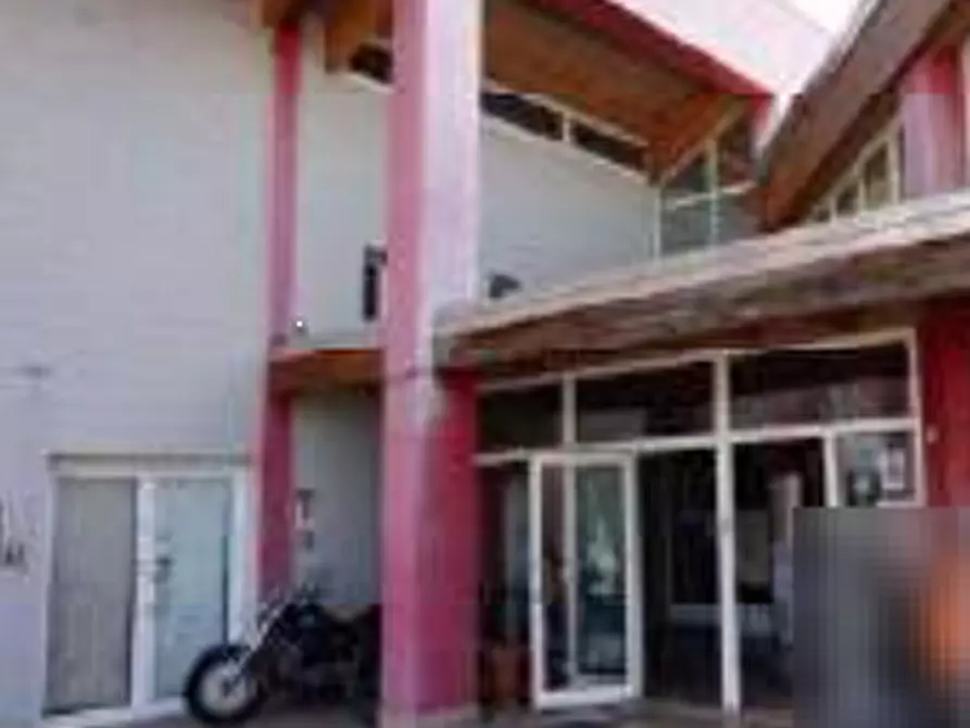 Immagine 4 di Negozio in vendita  in Via Francois Mitterrand  a Suzzara