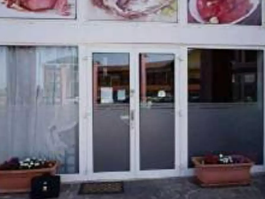 Immagine 18 di Negozio in vendita  in Via Francois Mitterrand  a Suzzara