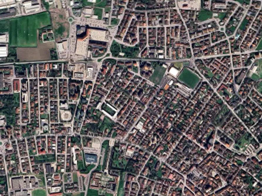 Immagine 27 di Negozio in vendita  in Via Francois Mitterrand  a Suzzara