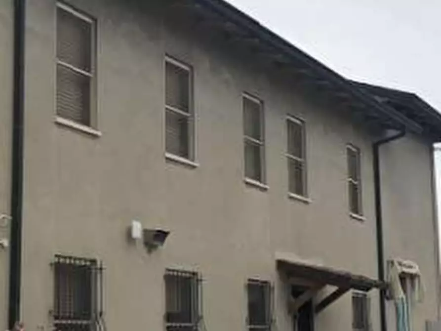 Immagine 8 di Stabile in vendita  in Via Taverna a Ravenna