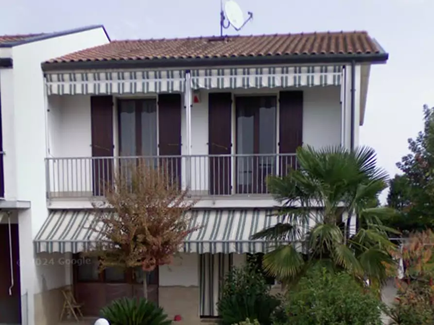 Immagine 4 di Casa bifamiliare in vendita  in Via Codarondine a Ravenna