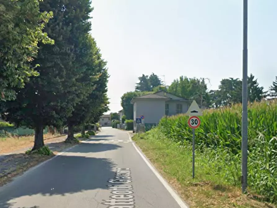 Immagine 5 di Terreno agricolo in vendita  in Via Matteotti Giacomo a Travacò Siccomario