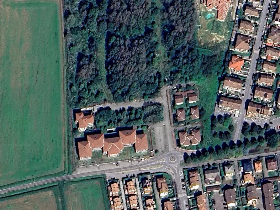 Immagine 7 di Stabile in vendita  in Via Ugo Foscolo a Bornasco