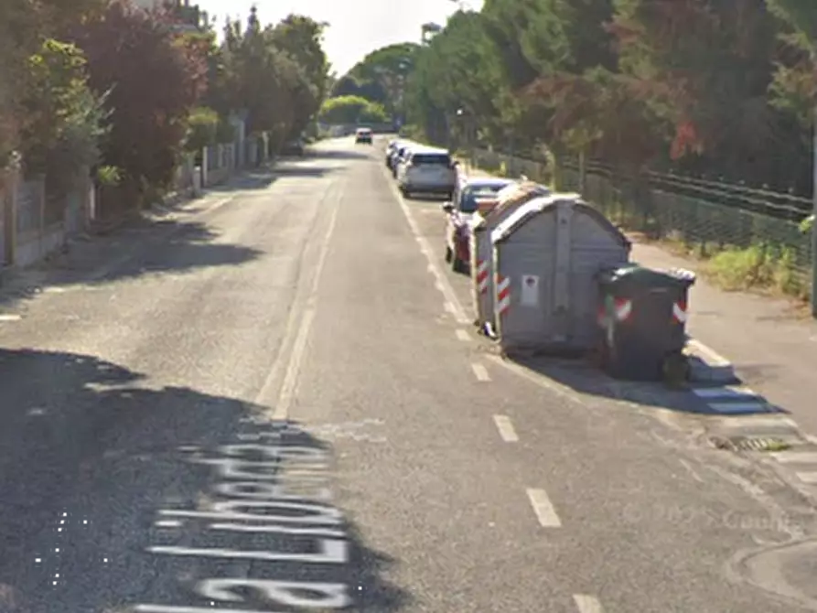 Immagine 10 di Negozio in vendita  in Via della libertà a Russi