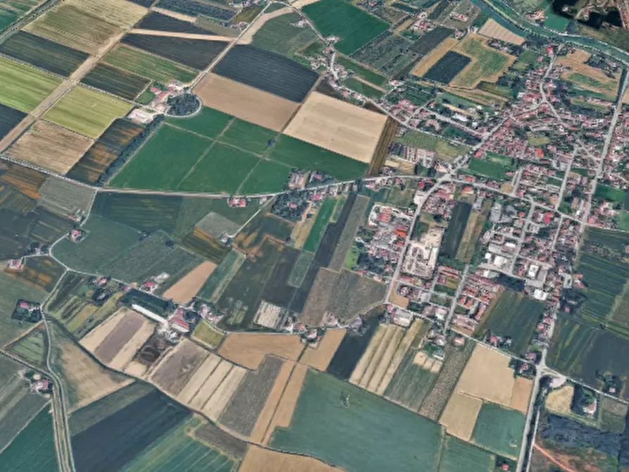 Immagine 14 di Negozio in vendita  in Via della libertà a Russi