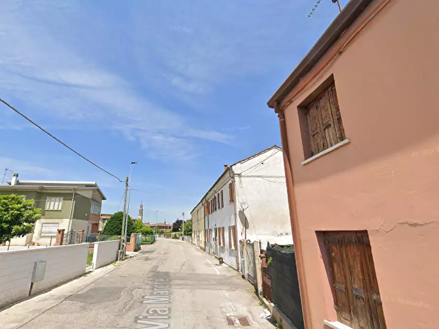 Immagine 7 di Porzione di casa in vendita  in Via Marchefave a Lendinara
