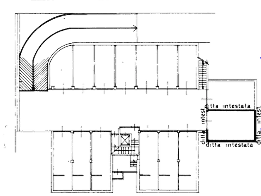 Immagine 3 di Garage in vendita  in Via per Monza a Cologno Monzese