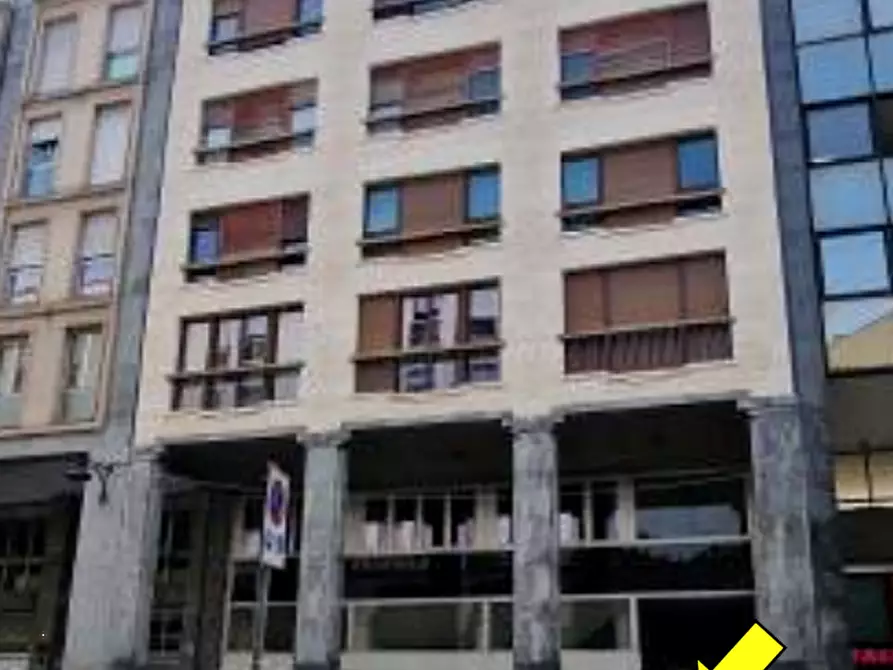 Immagine 2 di Appartamento in vendita  in Corso XX Settembre a Busto Arsizio