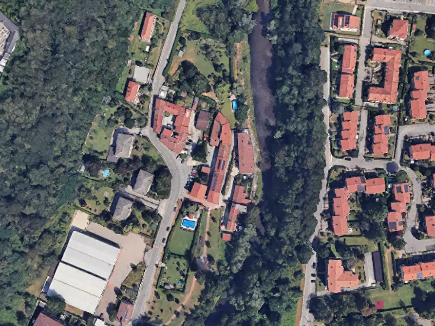 Immagine 9 di Laboratorio in vendita  in Via Molino Bistorgio a Verano Brianza