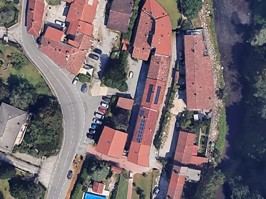 Immagine 10 di Laboratorio in vendita  in Via Molino Bistorgio a Verano Brianza