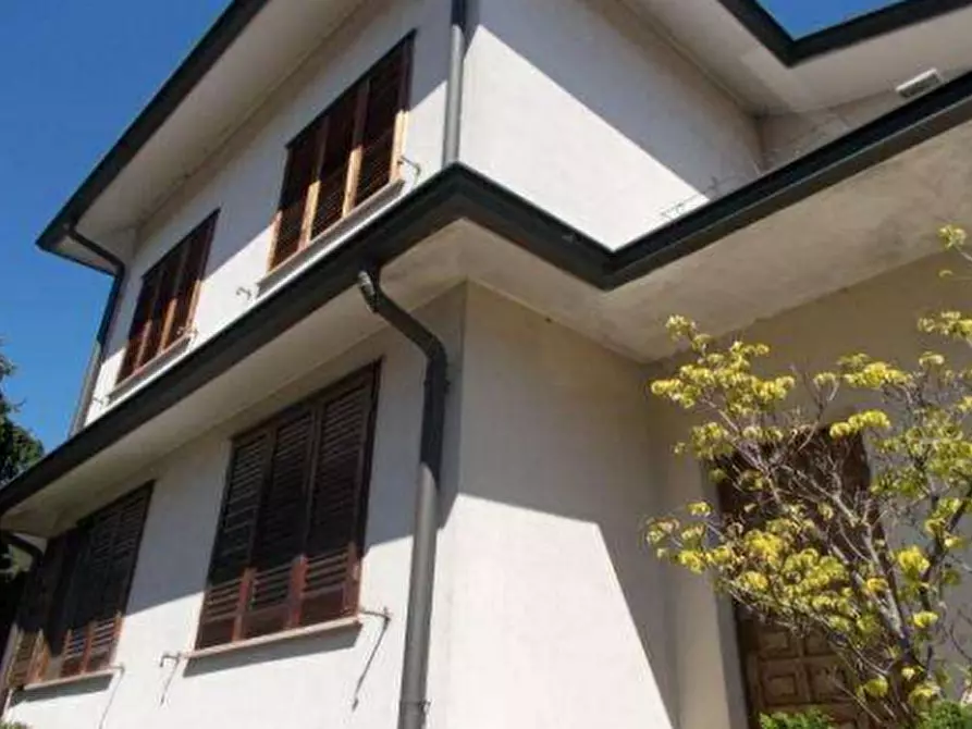 Immagine 2 di Villa in vendita  in Via Legnano  a Peschiera Borromeo