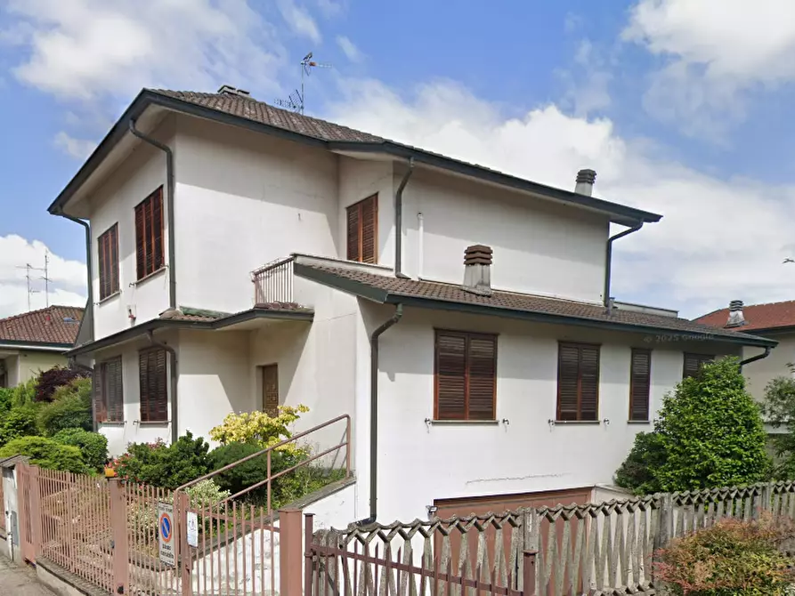 Immagine 18 di Villa in vendita  in Via Legnano  a Peschiera Borromeo
