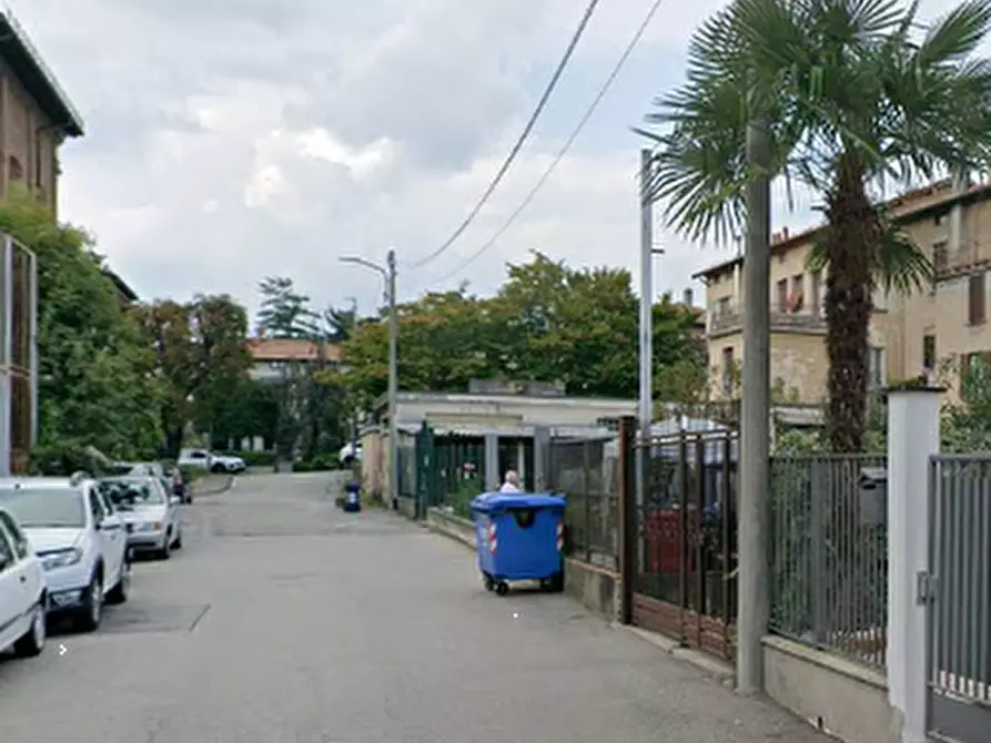 Immagine 16 di Appartamento in vendita  in Via Istria a Varese