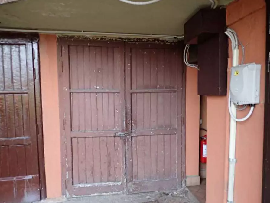 Immagine 5 di Garage in vendita  in Via Andrea Palladio a Varese
