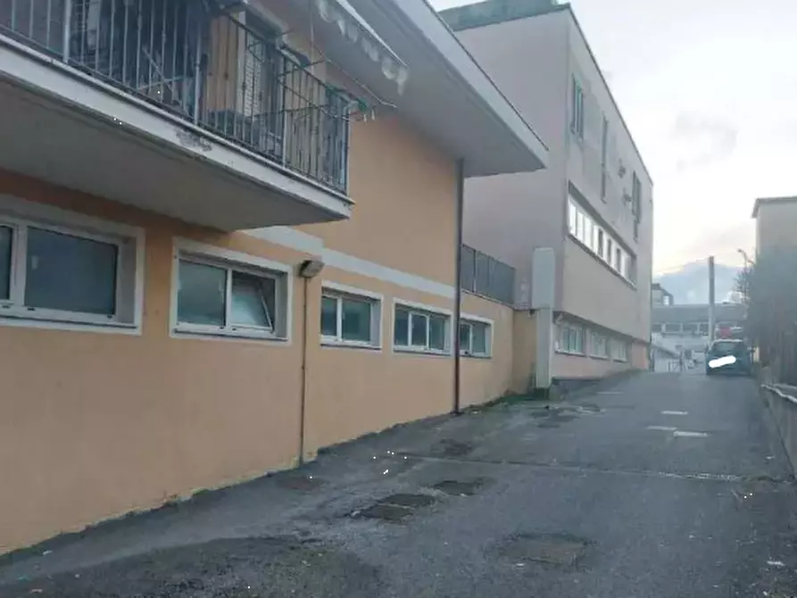 Immagine 8 di Negozio in vendita  in  Via IV Novembre a Colli Al Metauro