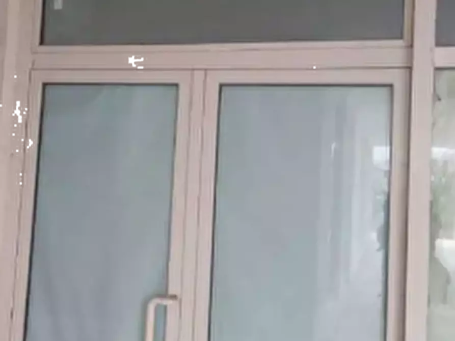 Immagine 9 di Negozio in vendita  in  Via IV Novembre a Colli Al Metauro