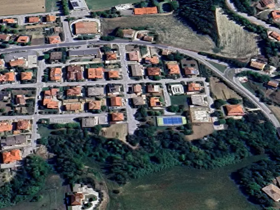 Immagine 11 di Negozio in vendita  in  Via IV Novembre a Colli Al Metauro