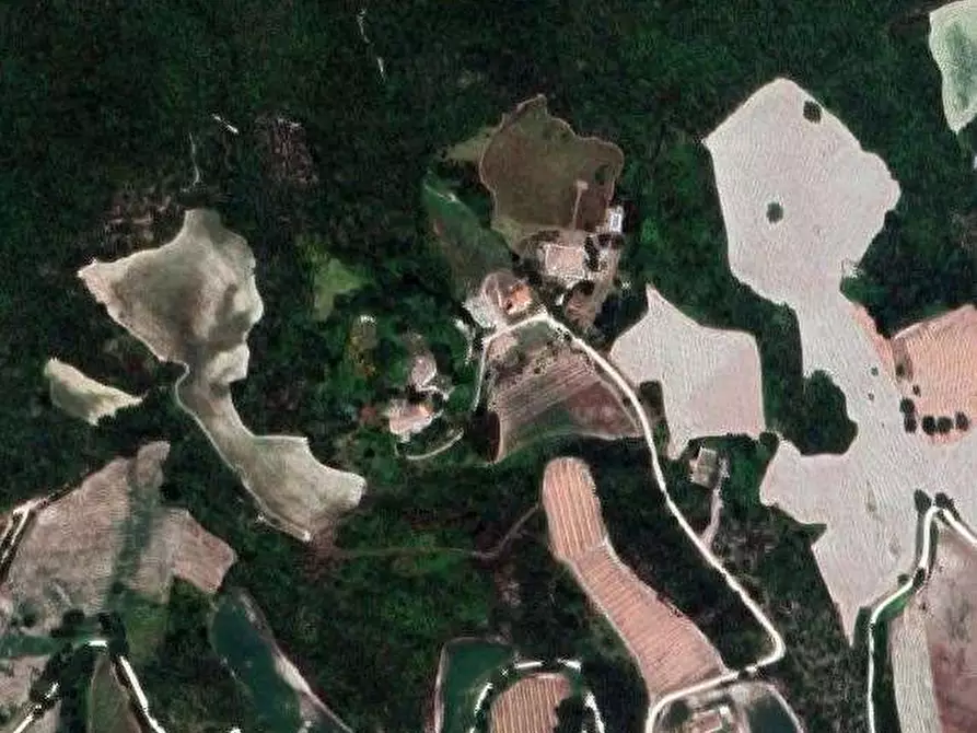 Immagine 7 di Magazzino in vendita  in Località Borghetto Fenigli a Pergola