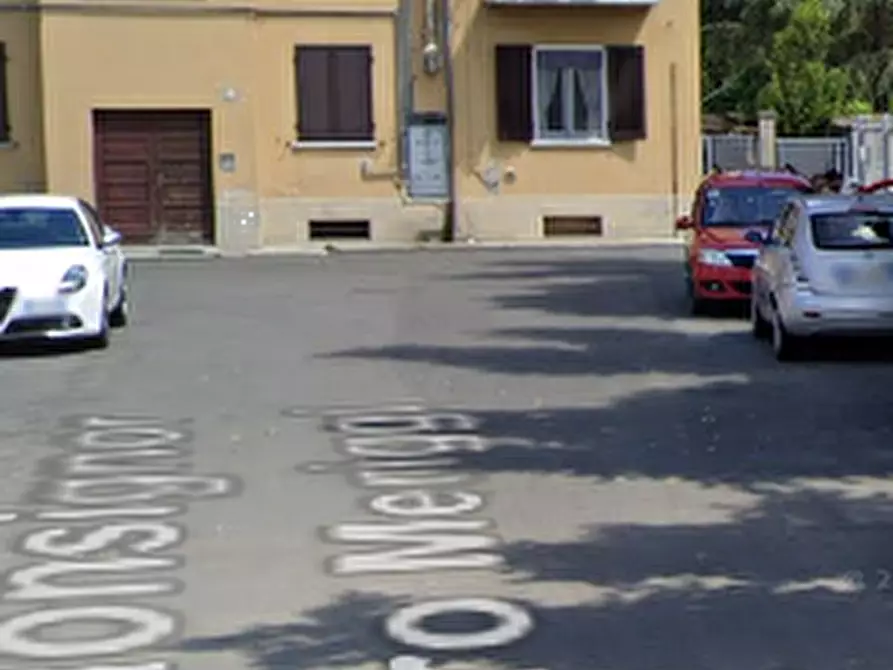 Immagine 3 di Posto auto in vendita  in Via Monsignor Libero Merigg a Voghera