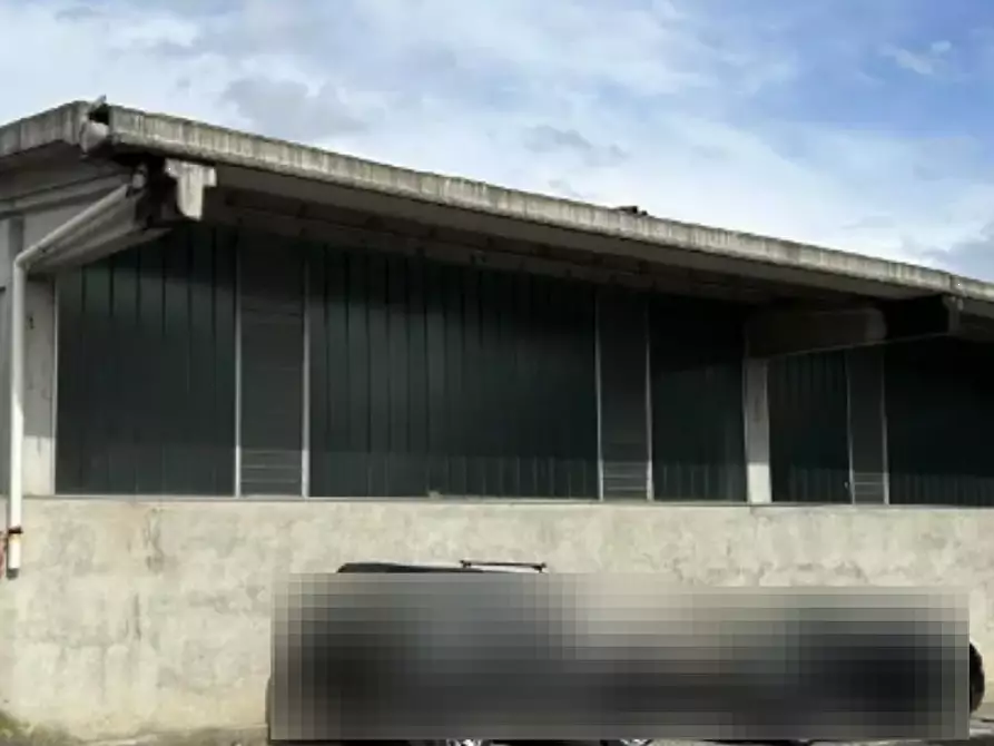 Immagine 4 di Capannone industriale in vendita  in Via Alessandro Volta a Vertemate Con Minoprio
