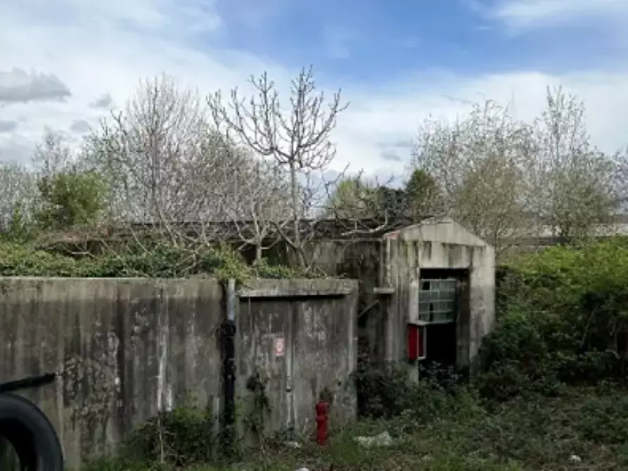 Immagine 5 di Capannone industriale in vendita  in Via Alessandro Volta a Vertemate Con Minoprio