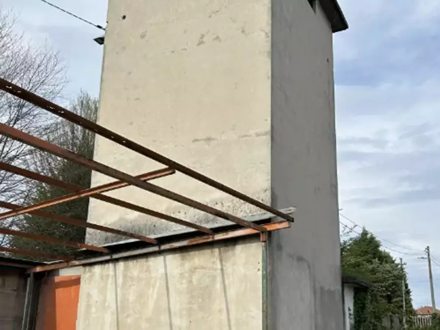 Immagine 7 di Capannone industriale in vendita  in Via Alessandro Volta a Vertemate Con Minoprio