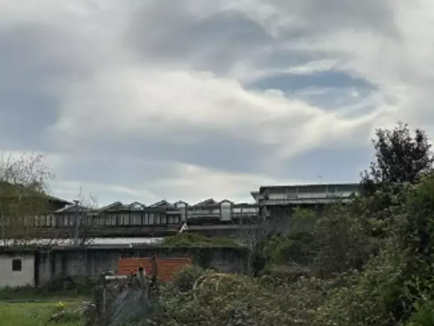 Immagine 8 di Capannone industriale in vendita  in Via Alessandro Volta a Vertemate Con Minoprio