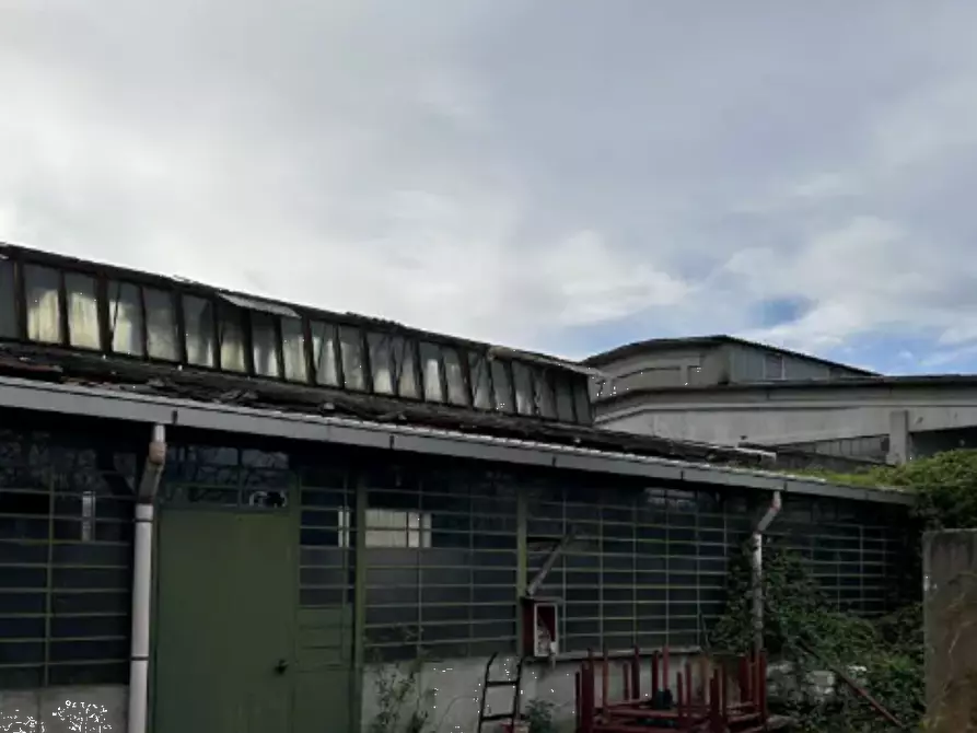 Immagine 12 di Capannone industriale in vendita  in Via Alessandro Volta a Vertemate Con Minoprio