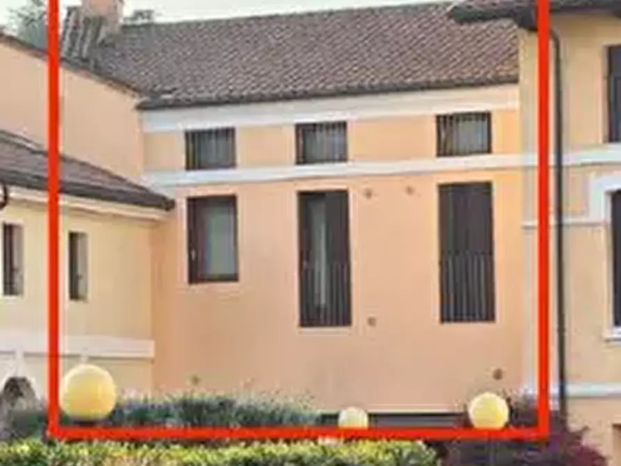 Immagine 4 di Appartamento in vendita  in Via Elisa De Muri Grandesso  a Thiene