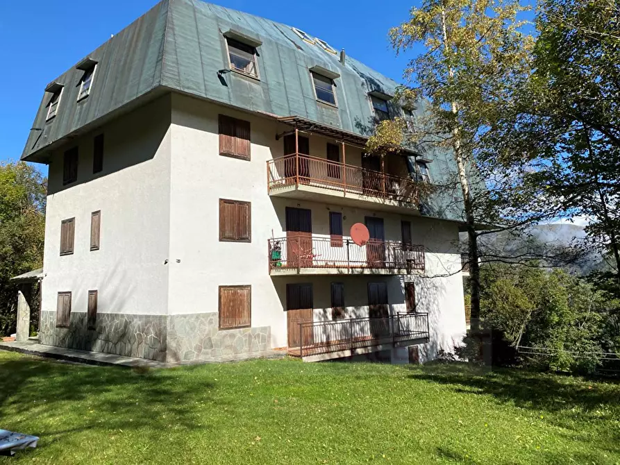 Immagine 4 di Appartamento in vendita  in Via della Fontana Sistina a Monastero Di Lanzo