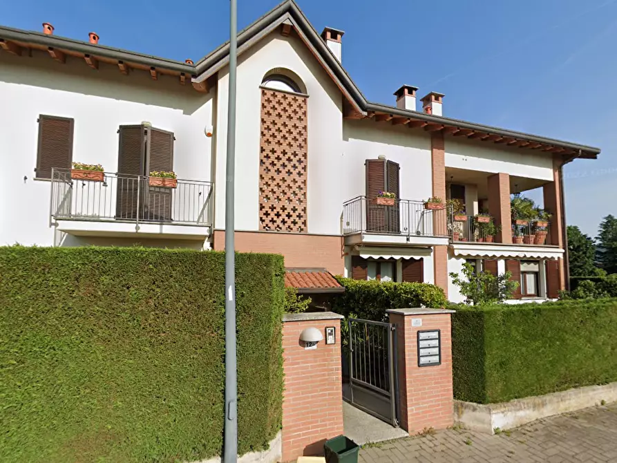 Immagine 4 di Appartamento in vendita  in Via Enrico Fermi a Lomagna