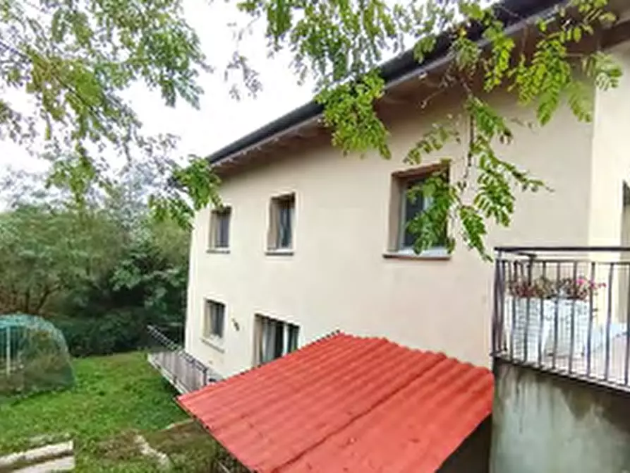 Immagine 9 di Villa in vendita  in Via Isonzo a Barasso