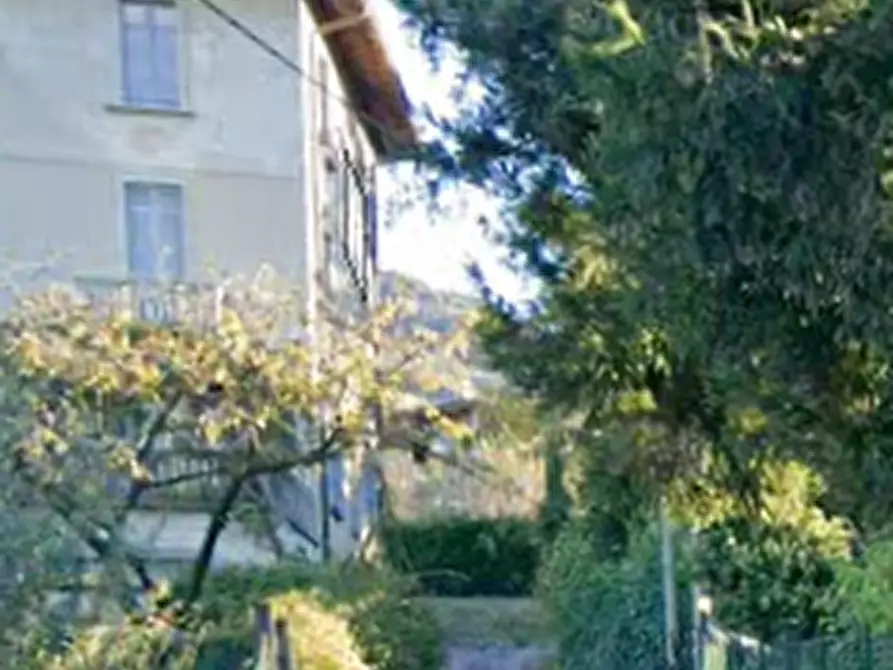 Immagine 14 di Villa in vendita  in Via Isonzo a Barasso