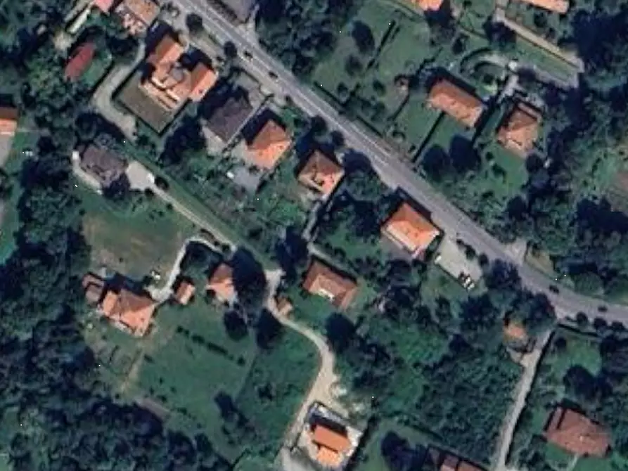 Immagine 18 di Villa in vendita  in Via Isonzo a Barasso