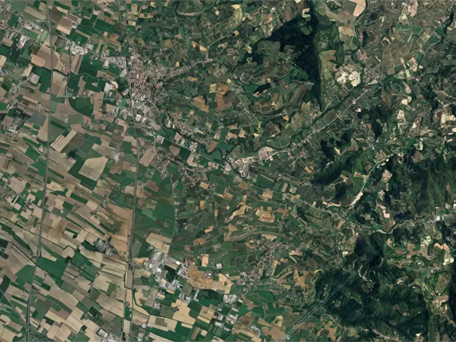 Immagine 6 di Terreno agricolo in vendita  in Località Casteggio a Casteggio