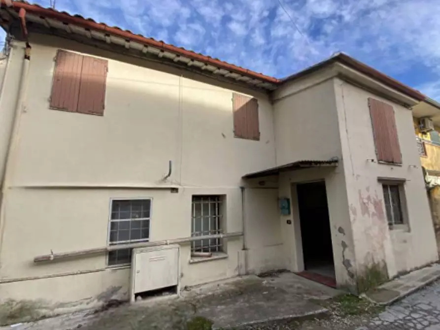 Immagine 3 di Porzione di casa in vendita  in Via Erbosa  a Ravenna
